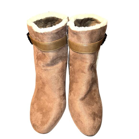 Alexis Bendel 8 Brown Women's Chelsea Ankle Boots  Wedge 3 Inch High Heel Shoe - Picture 3 of 7